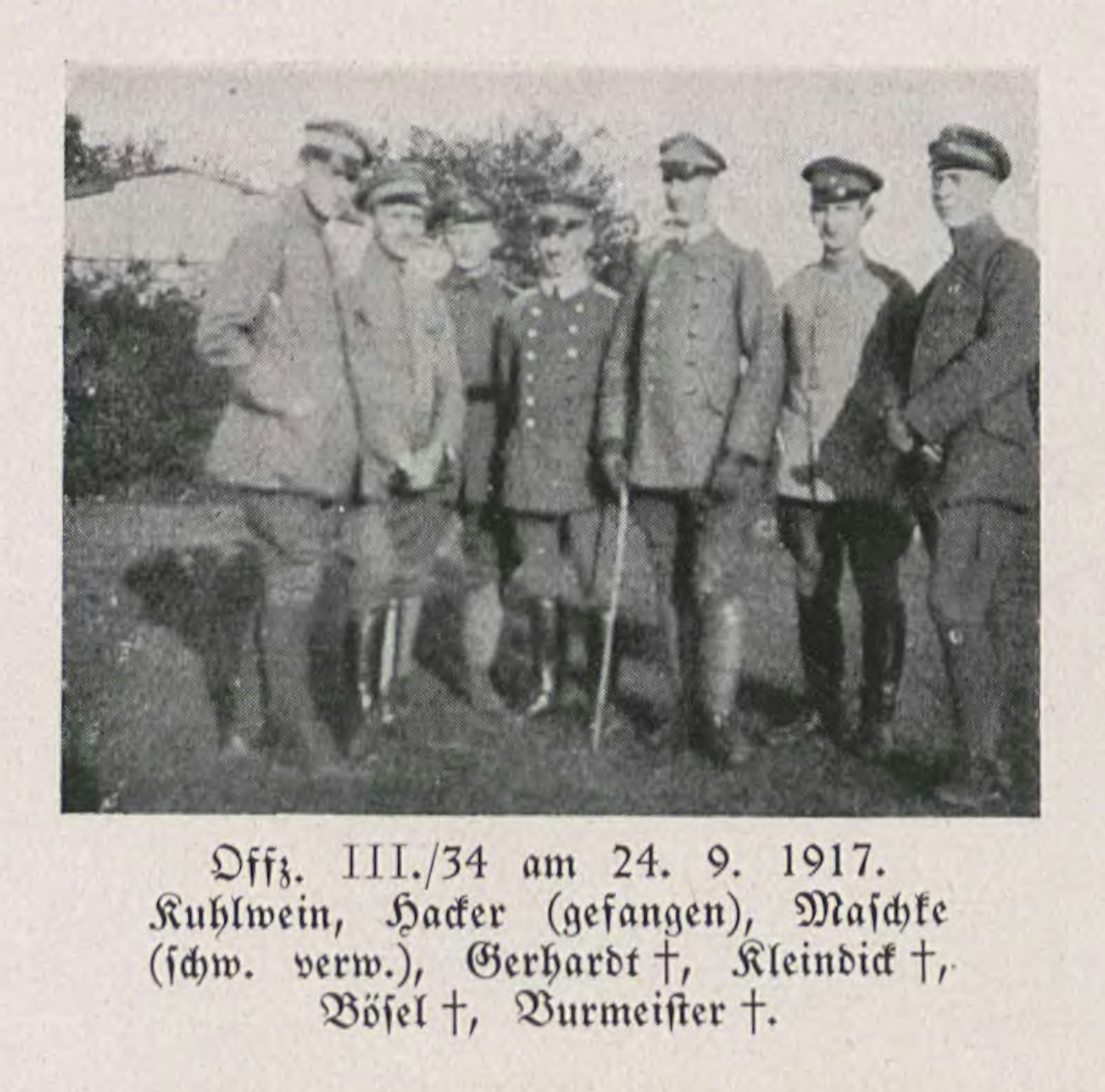 13 Gesneuvelde Officieren FR34